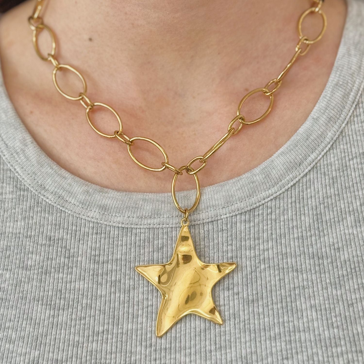 Chunky Hammered Star Necklace