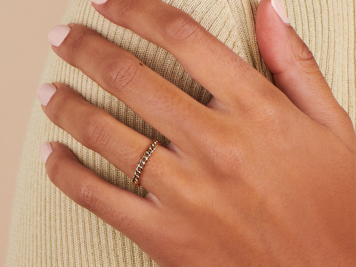 14K Gold Filled Loose Curb Chain Ring — Priscilla Ma