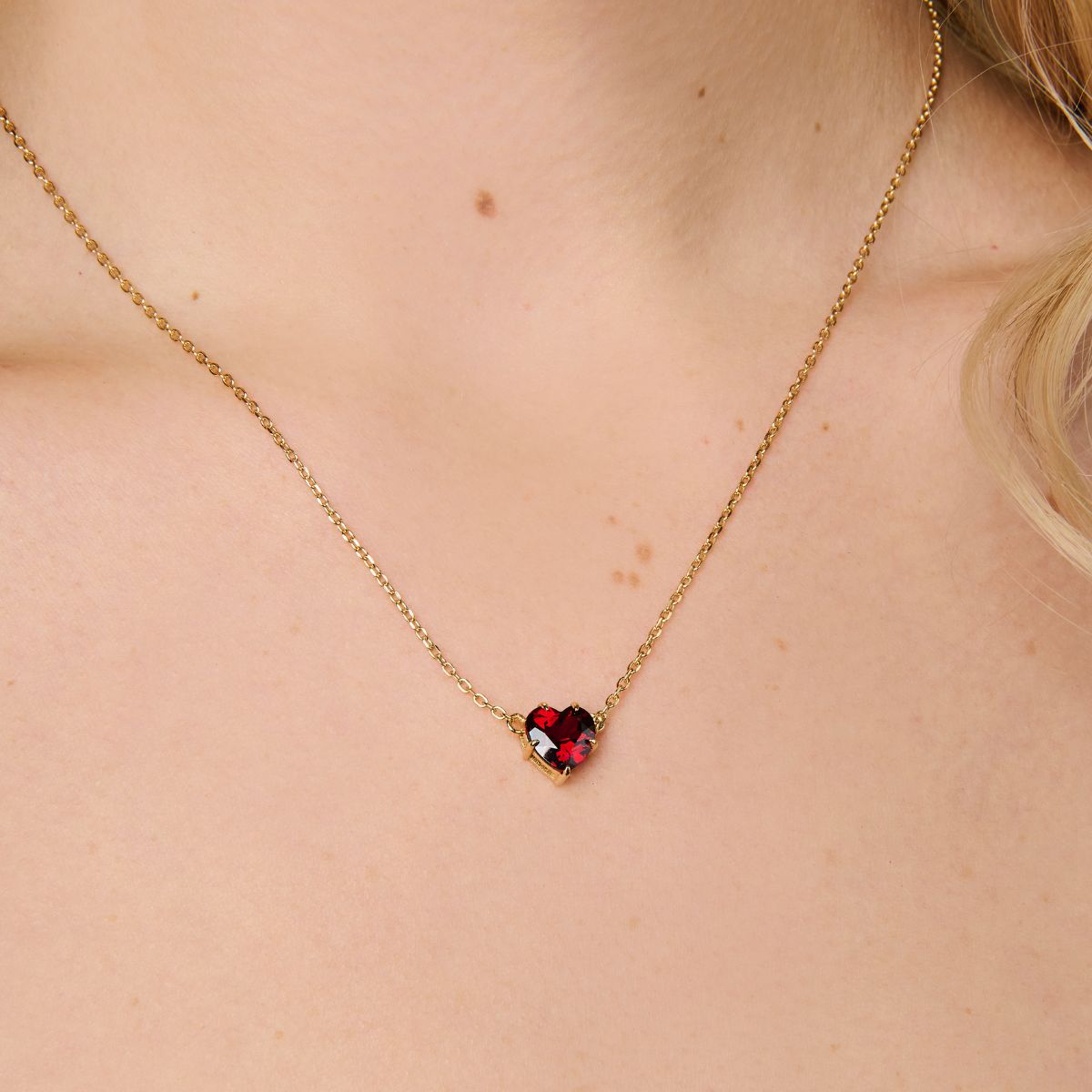 Heart Garnet Pendant Necklace - Libi