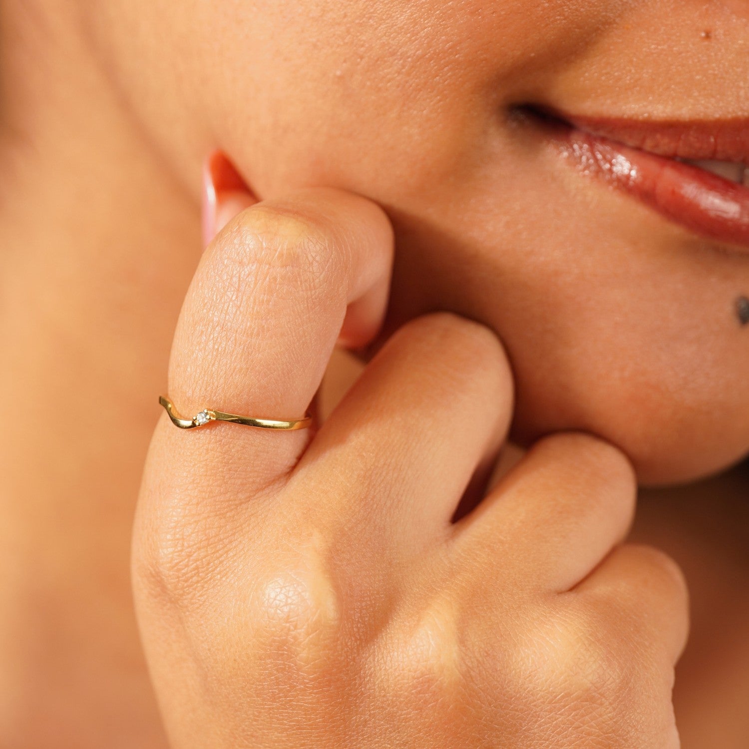 White Topaz Wave Stacker Ring Sanne