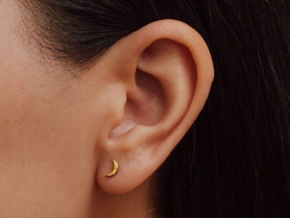 Crescent Moon Stud Earrings in 14K Gold