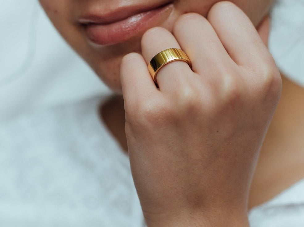 Textured Cigar Band Ring in 14K Gold 