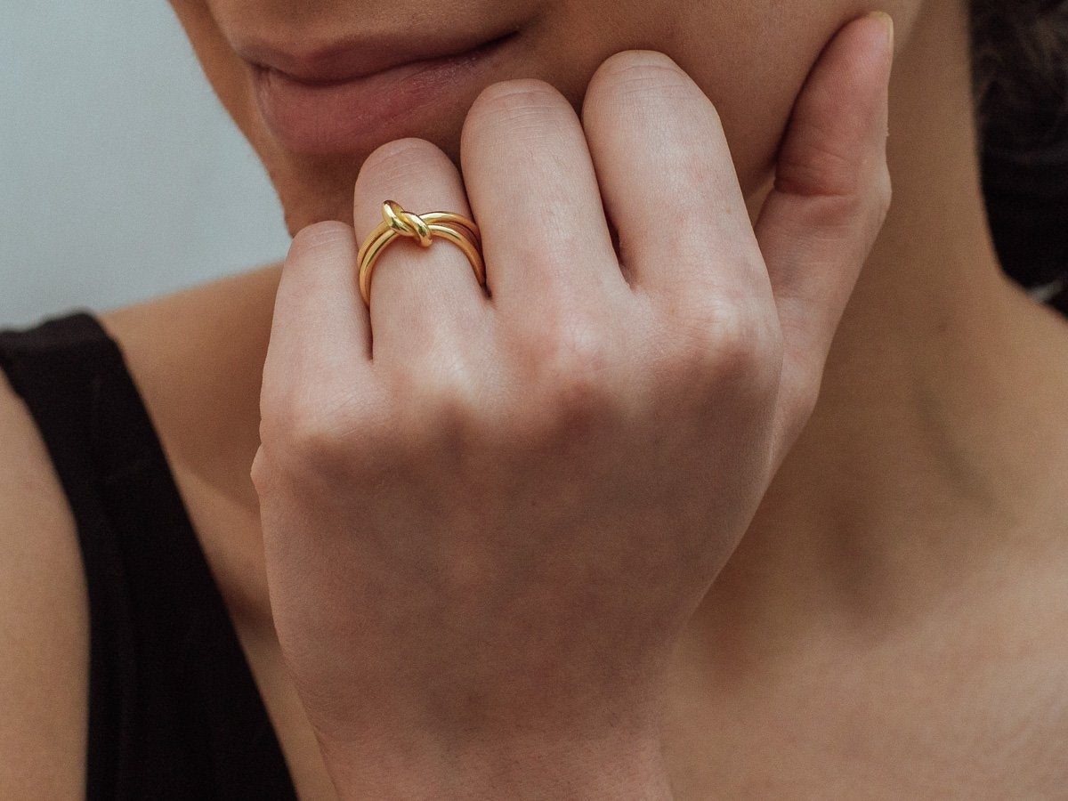 Yong Knot Ring in 14k Gold